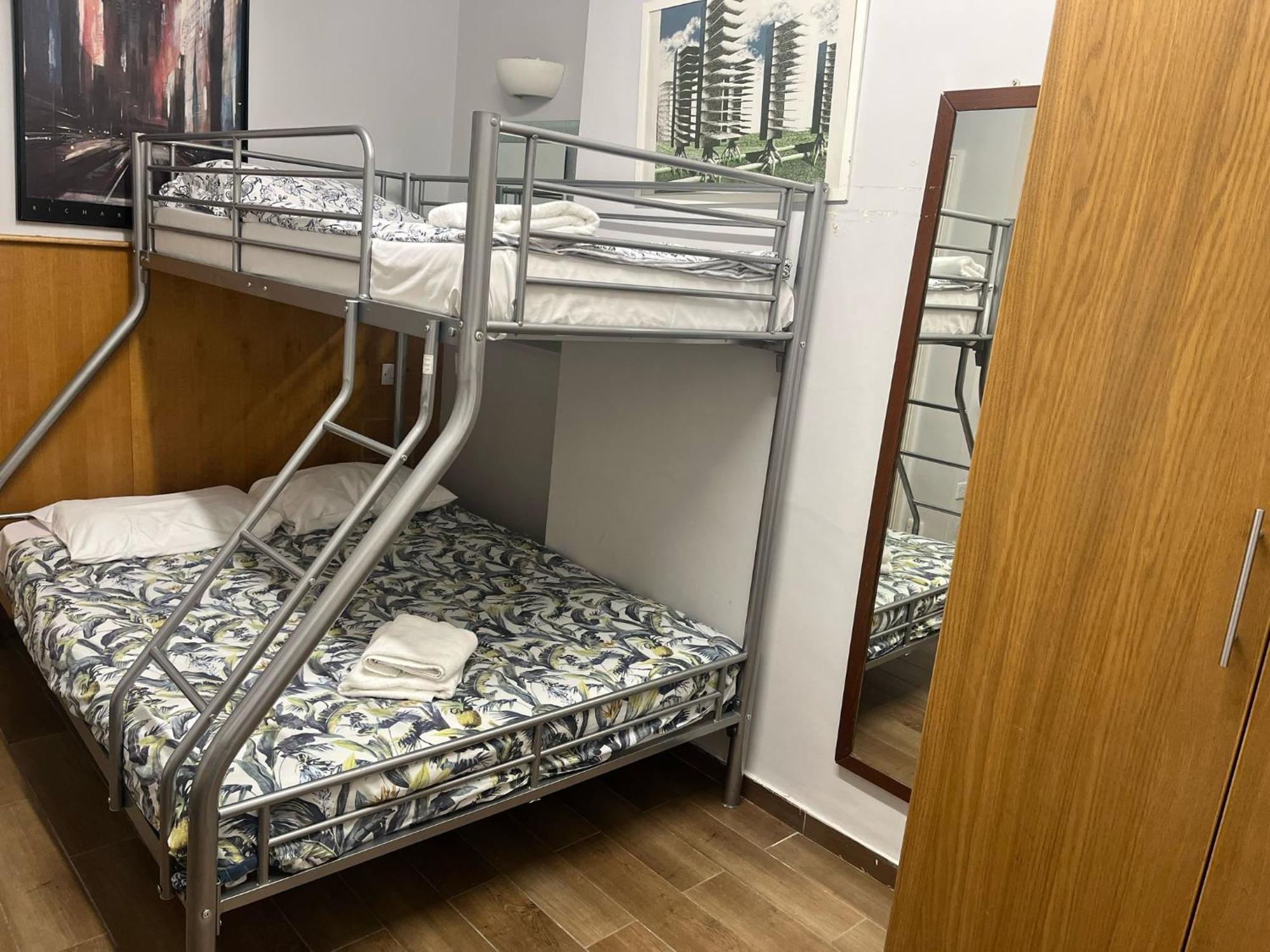 Habitación Triple con baño privado